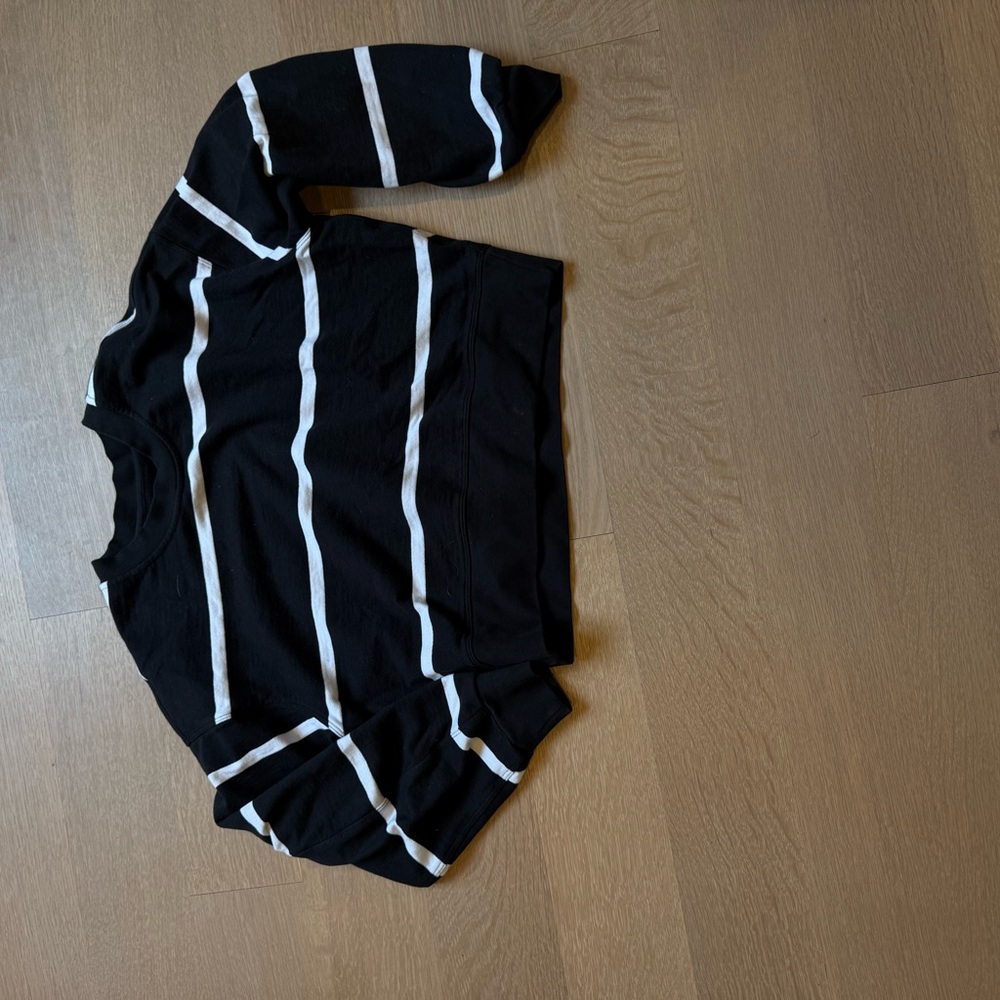 Lululemon Athletica Black and White Top